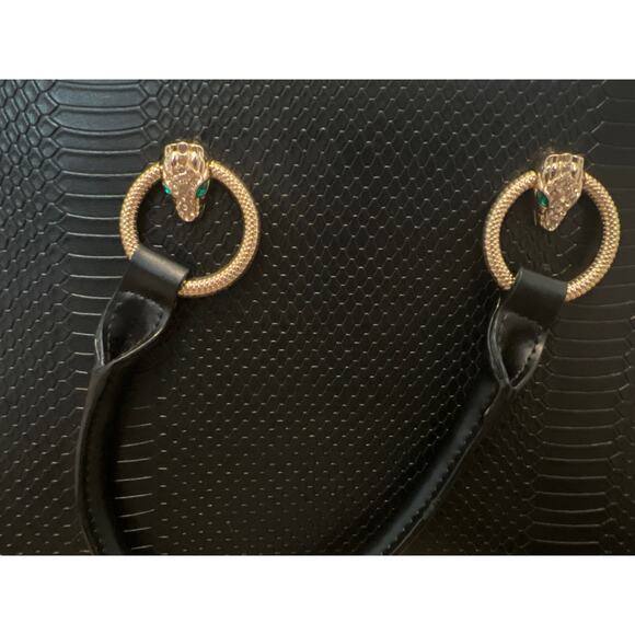 ALDO Nydiviel Zip Closure Tote Faux Black Snakeskin Snakehead Gold Accent - Picture 3 of 9
